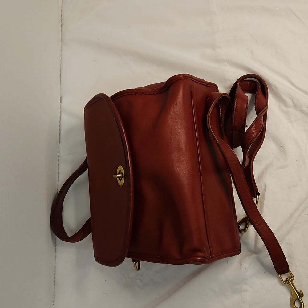 Red Coach Manor Bag